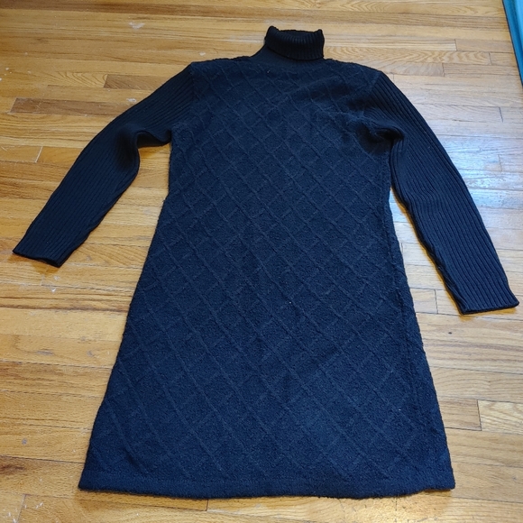 Queen Kerry Japanese Black Wool Blend Turtle Neck Sweater  Dress (Size M) - Picture 3 of 8